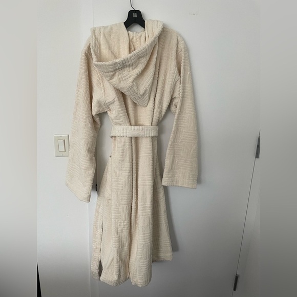 Bottega Venetia Interrecio luxury bathrobe in beige NWT - Picture 6 of 10